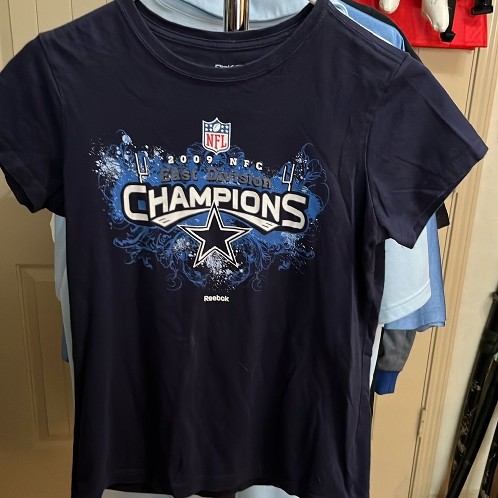 NFL Dallas Cowboys 2009 NFC East Division Champions Kids Small T-shirt